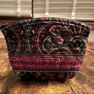Vera Bradley | Medallion small makeup bag